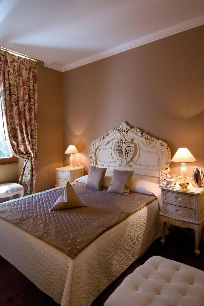 Hotel Chateau De La Tour Канни Номер фото