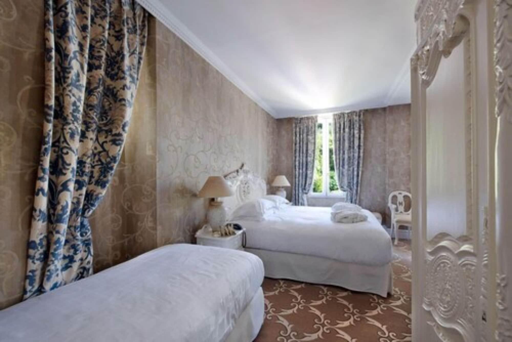 Hotel Chateau De La Tour Канни Екстер'єр фото