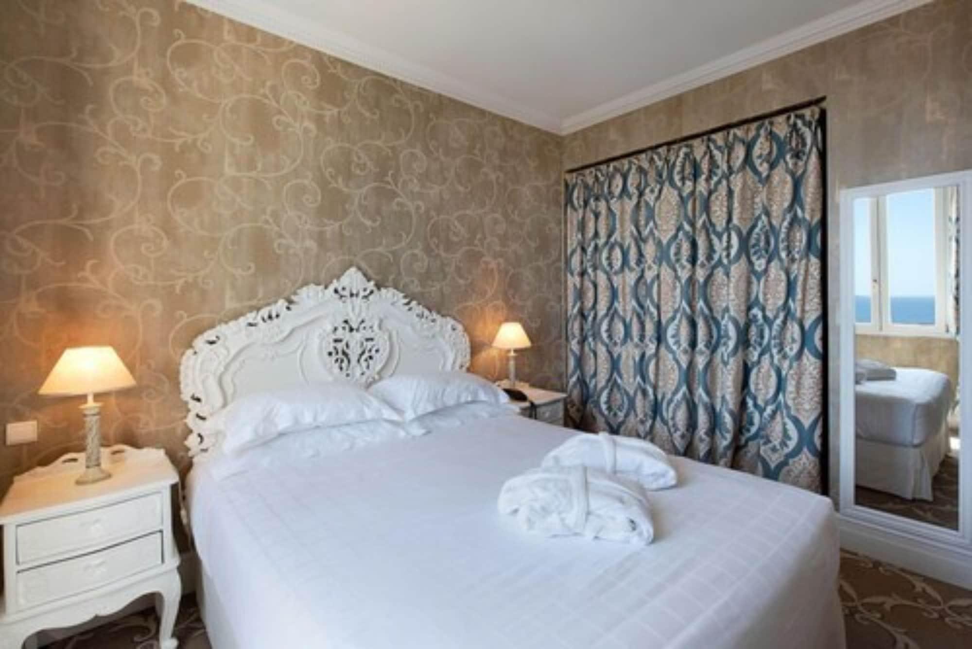 Hotel Chateau De La Tour Канни Екстер'єр фото
