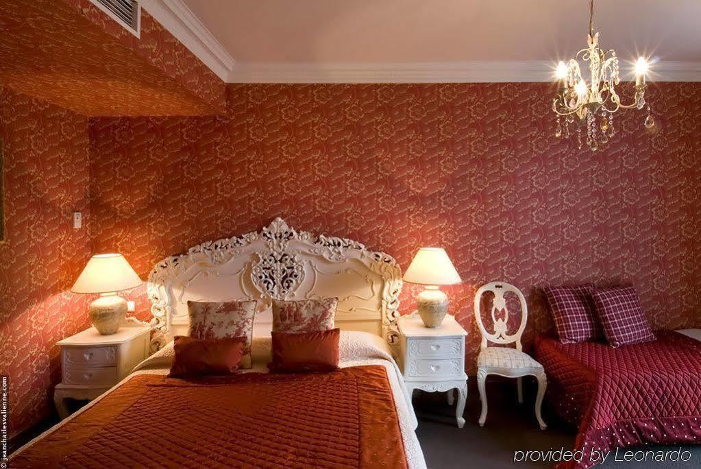 Hotel Chateau De La Tour Канни Екстер'єр фото