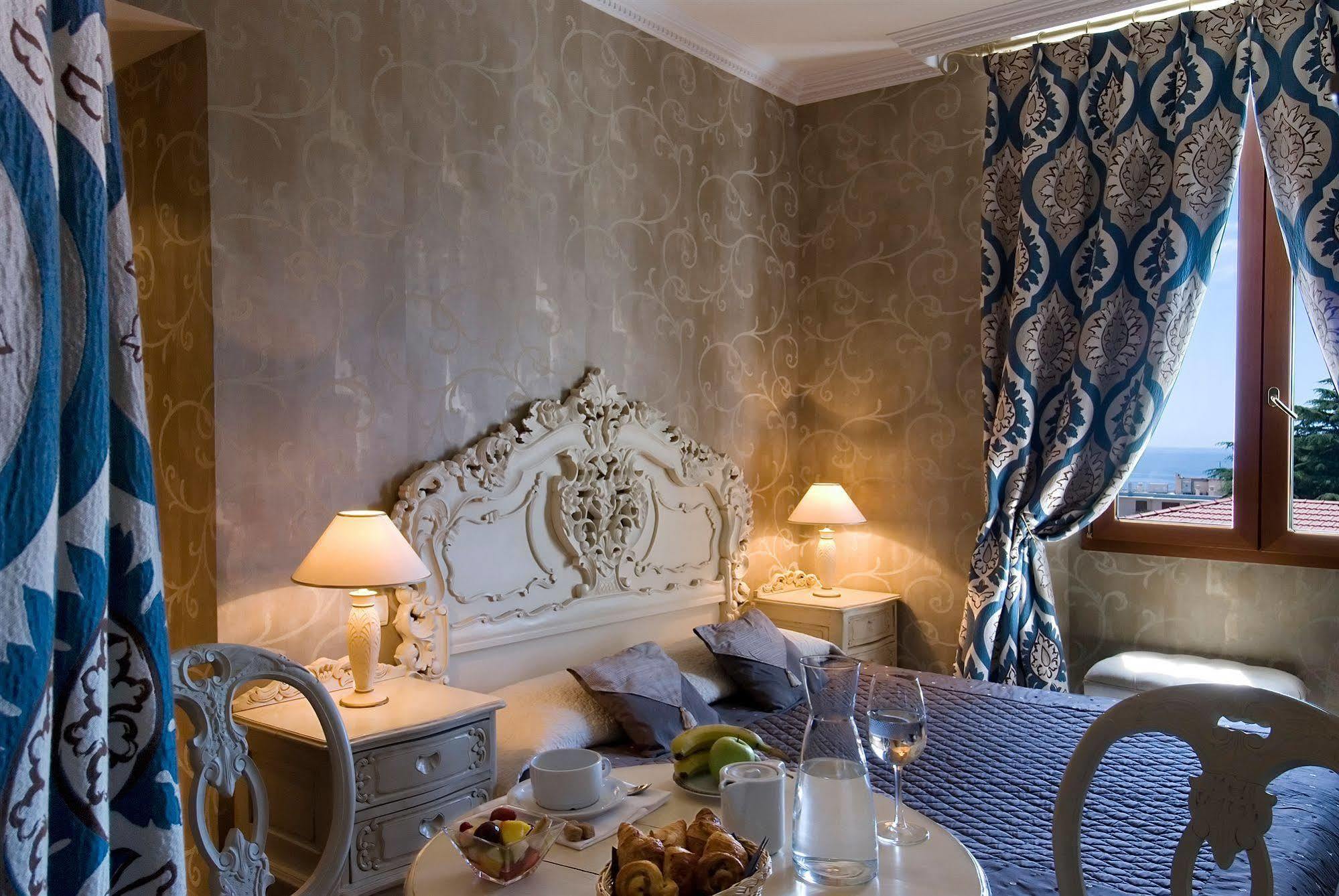 Hotel Chateau De La Tour Канни Екстер'єр фото