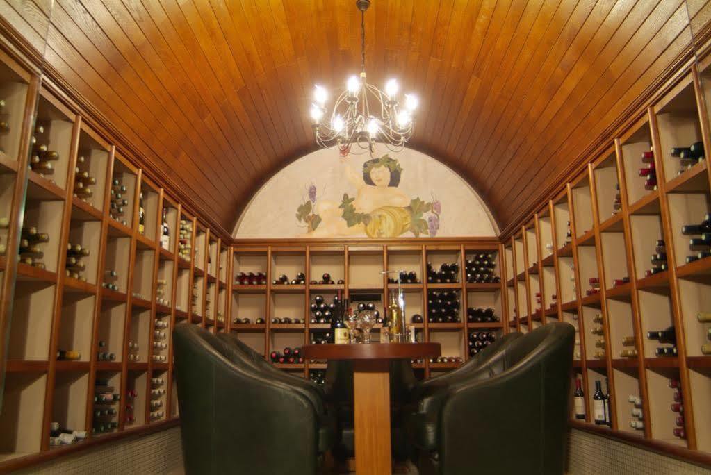 Hotel Chateau De La Tour Канни Екстер'єр фото